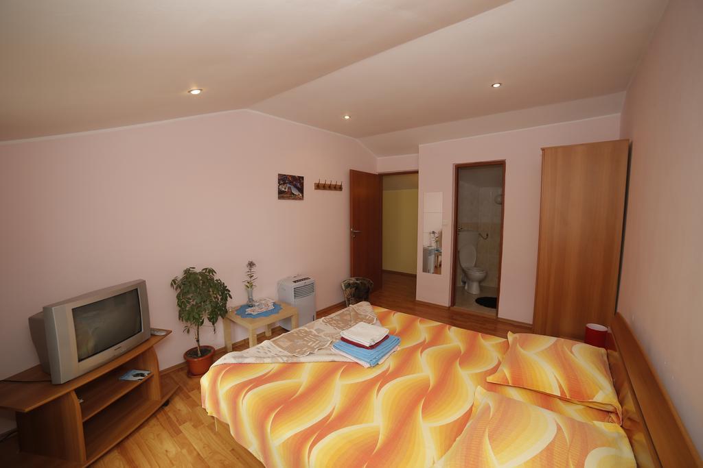 Pension Casa Anadam Baile Herculane Room photo